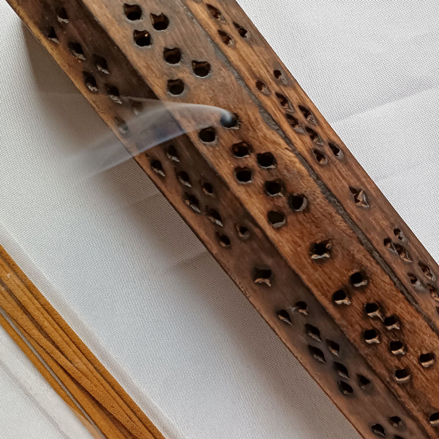 PORTA INCENSO IN LEGNO